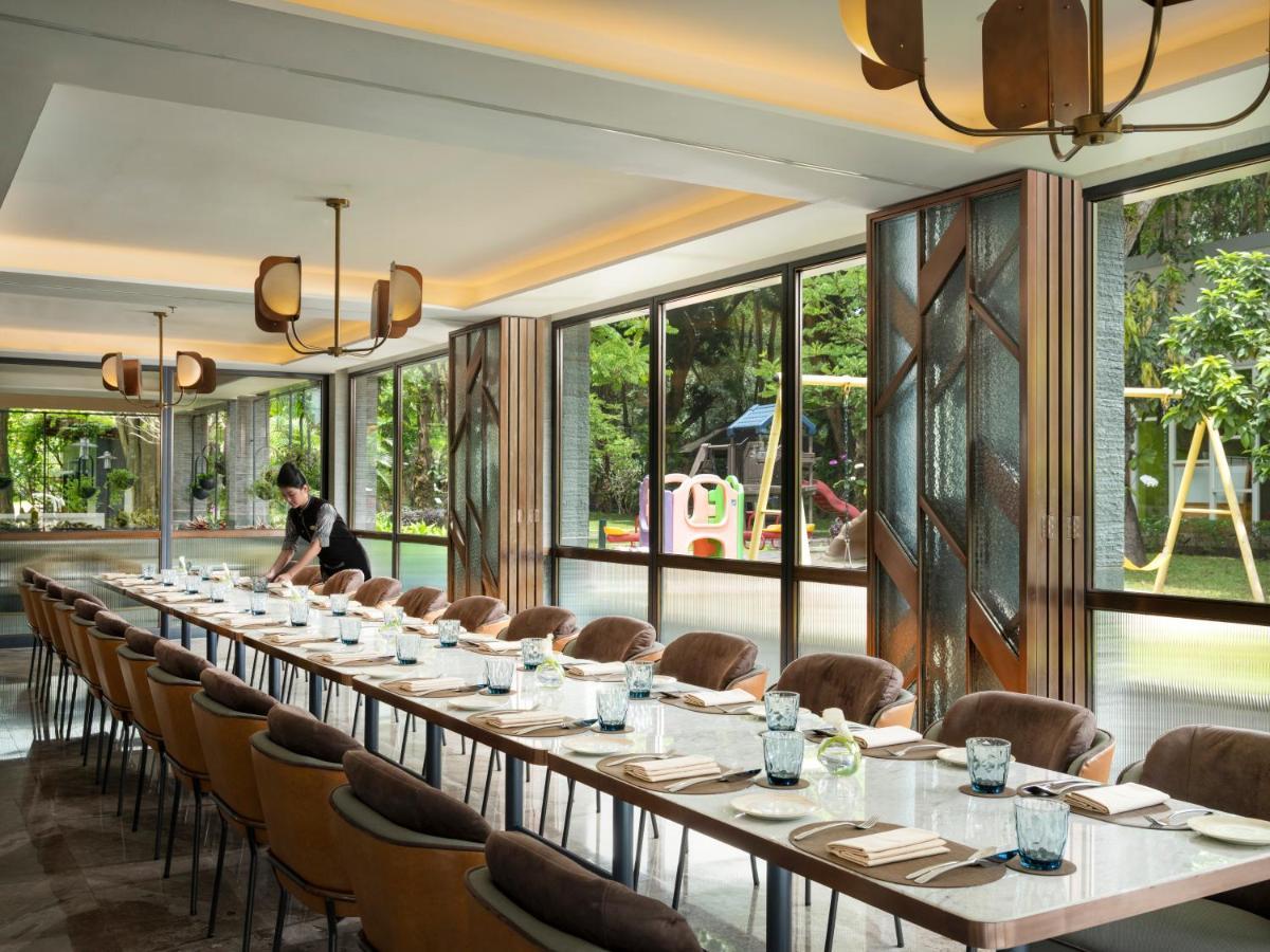 Royal Ambarrukmo Yogyakarta Hotel Maguwo Exterior photo